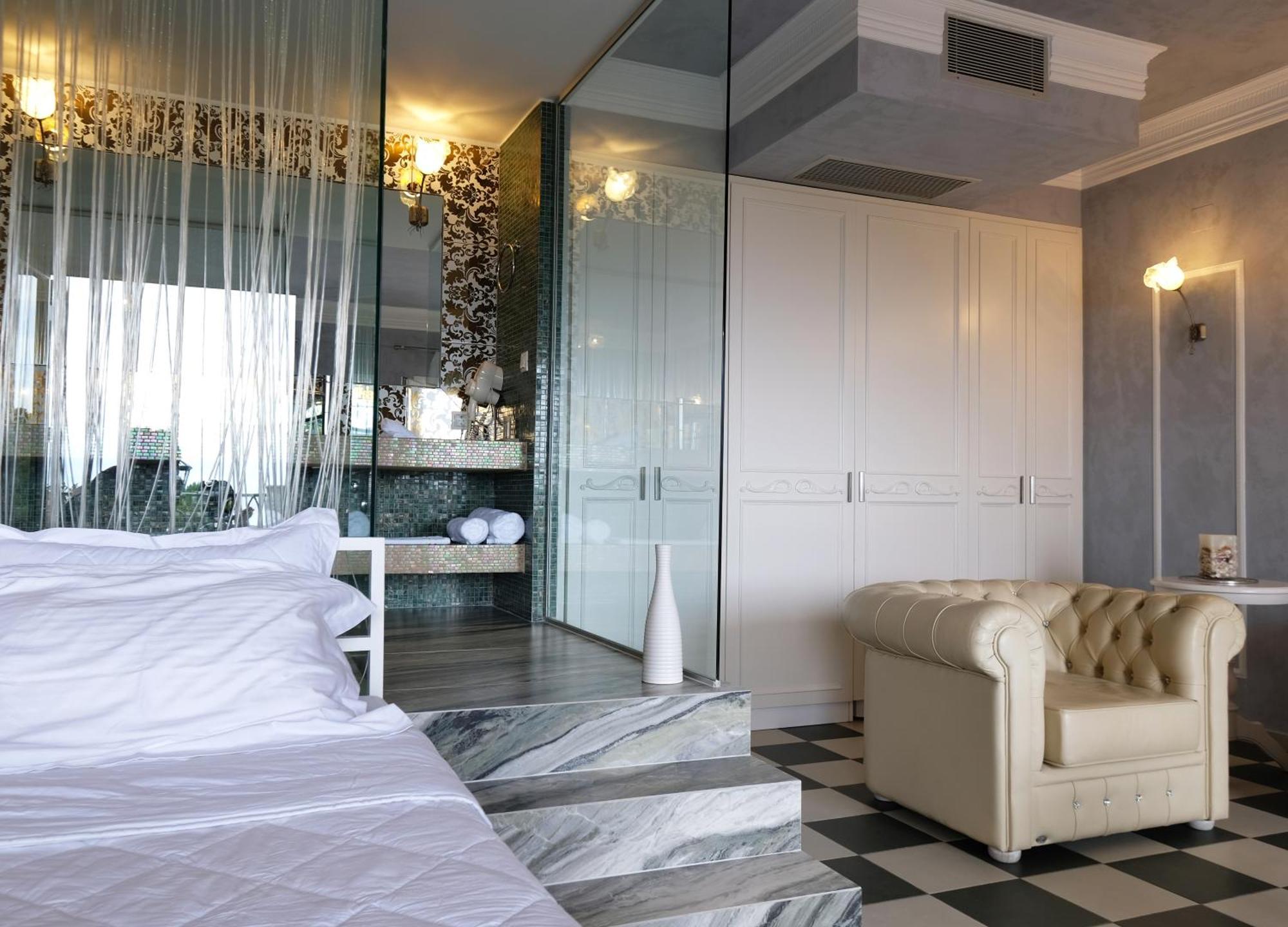 Irida Boutique Hotel Parga Exterior photo