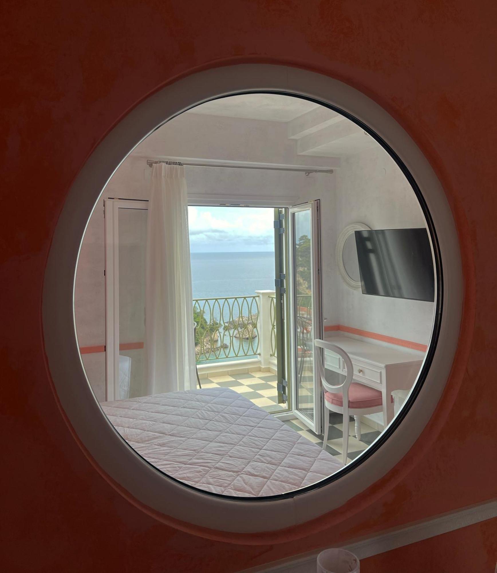 Irida Boutique Hotel Parga Exterior photo
