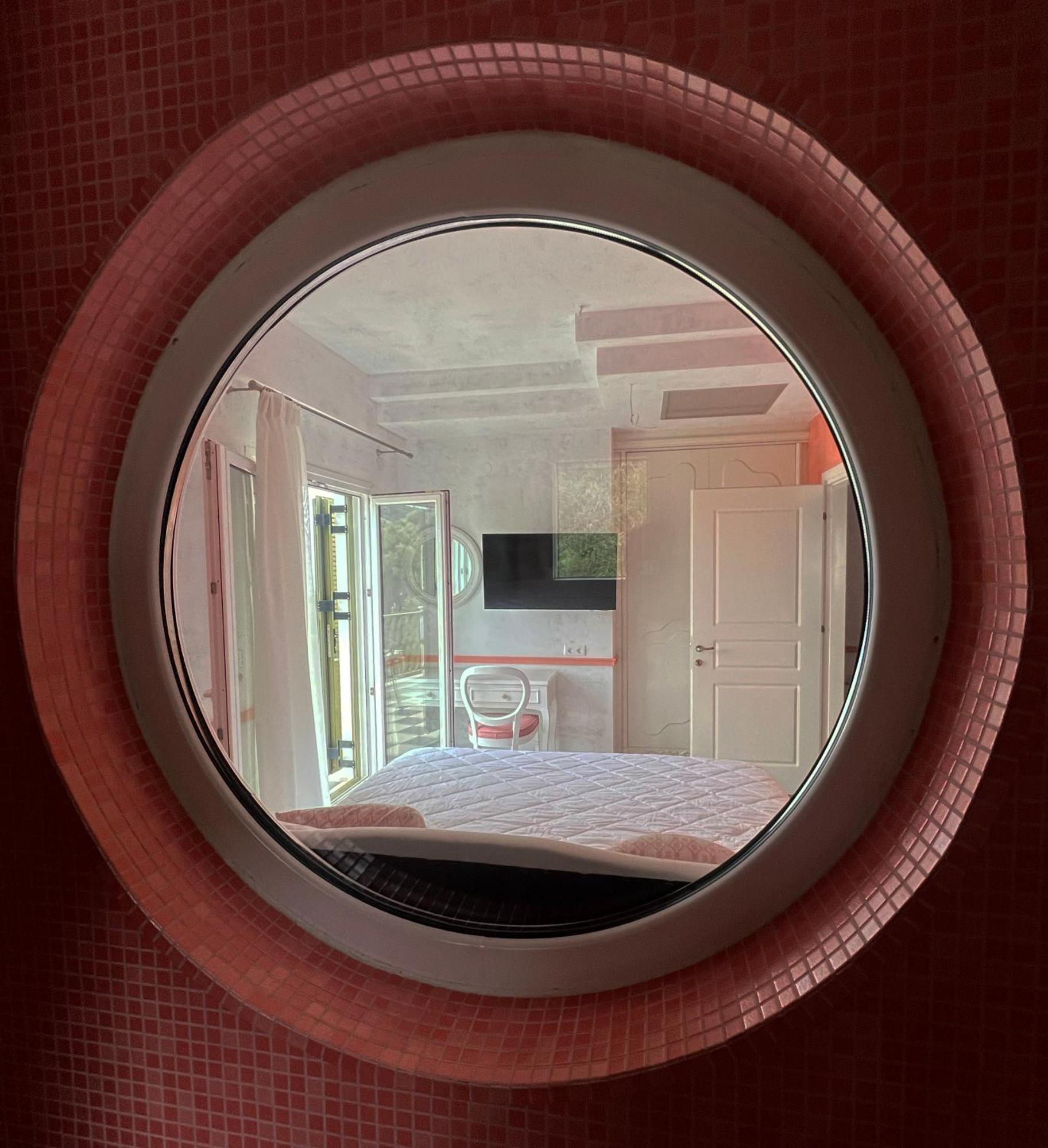 Irida Boutique Hotel Parga Exterior photo